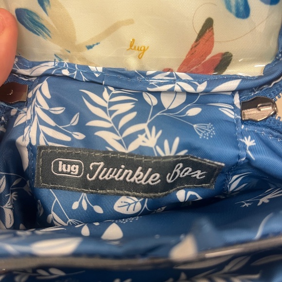 Lug - Blue and White Floral Twinkle Box Jewelry Organizer - Picture 6 of 12